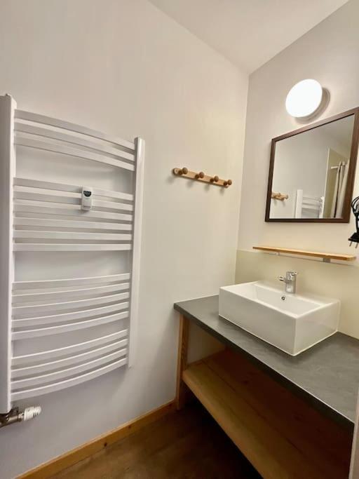 Le Petit Loup, Appartement Neuf Avec Jardin Gerbépal Exterior foto